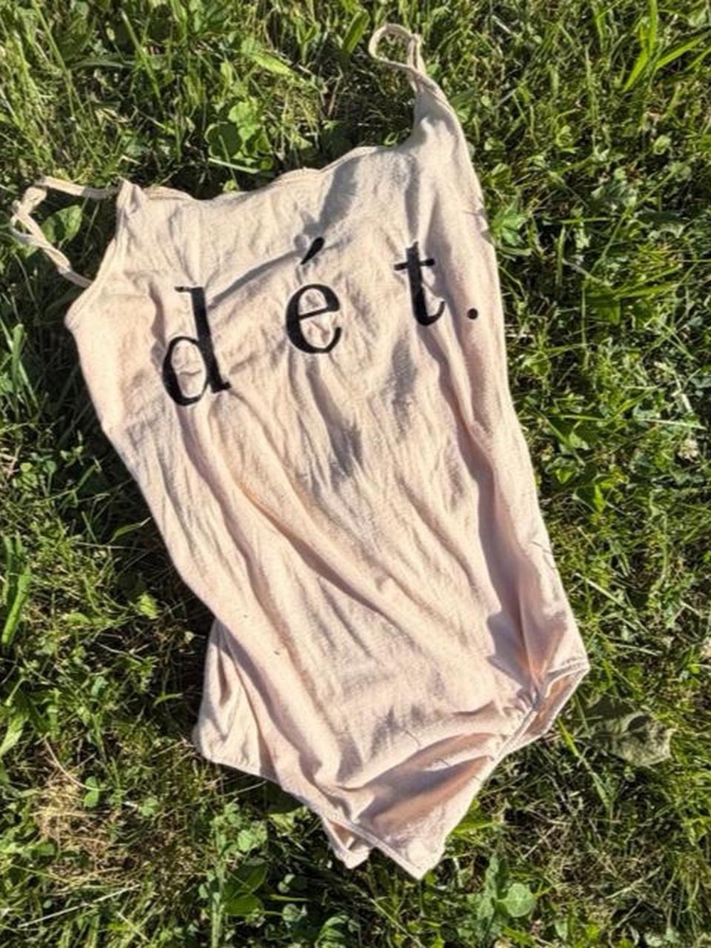 'dét.' Light Nude Graphic Bodysuit